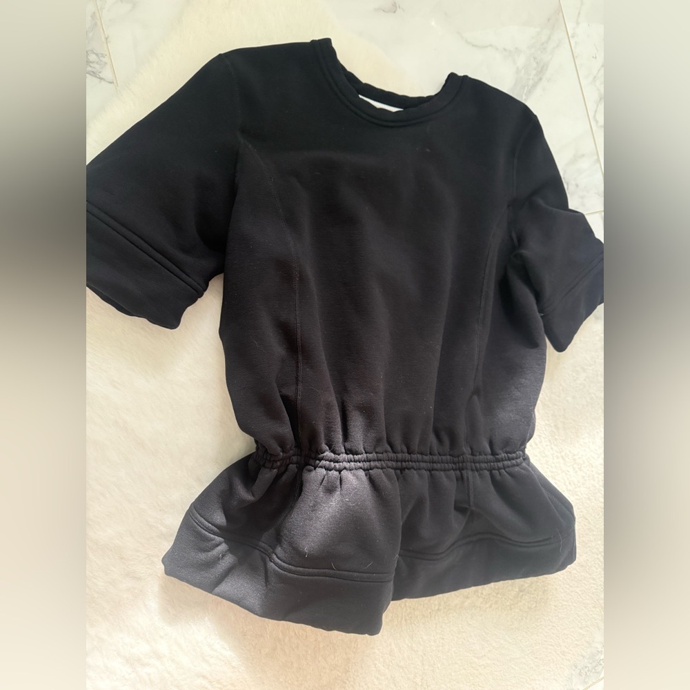 Lululemon short sleeve sweatshirt size small medium